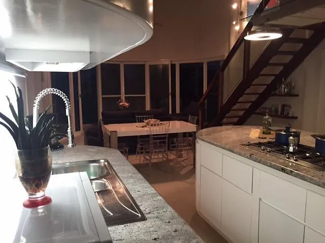 ヴィラ ホテルCasa Mediterraneo ホルボックス島